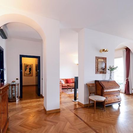Como City View Apartment ภายนอก รูปภาพ