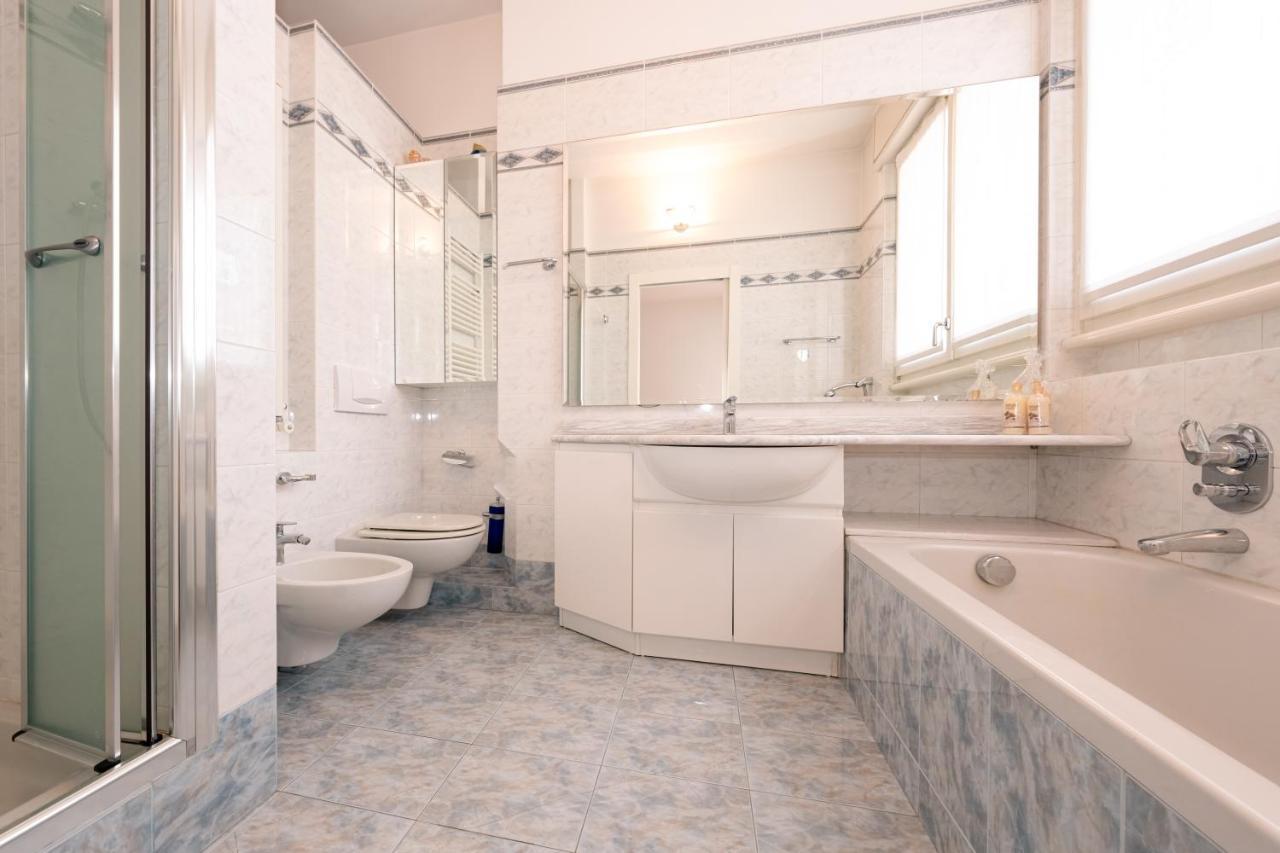 Como City View Apartment ภายนอก รูปภาพ